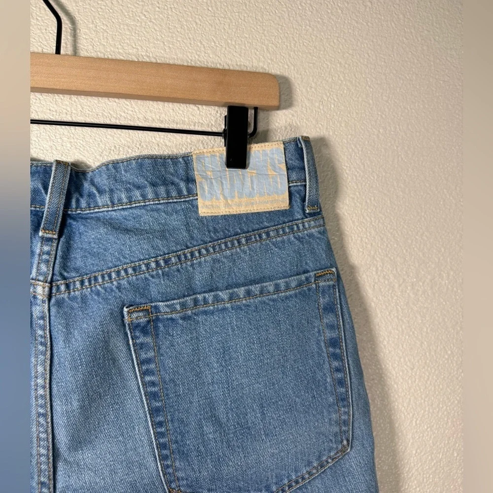NWT Mother Snacks The Pleated Fun Dip Jean Short- Nothing else like it size 31